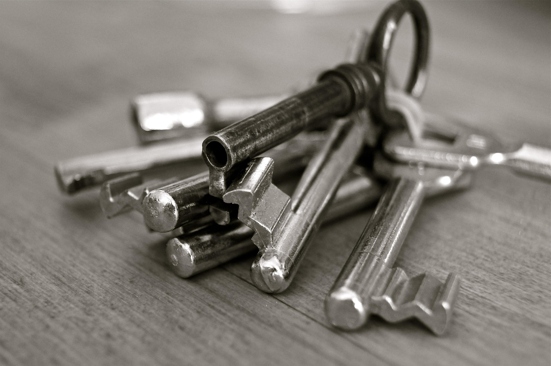 a keychain with several keys