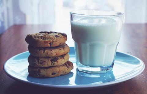 cookies and milk