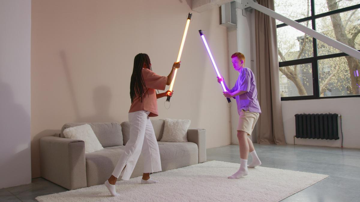 kids with light sabers