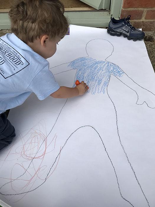 kid drawing himself