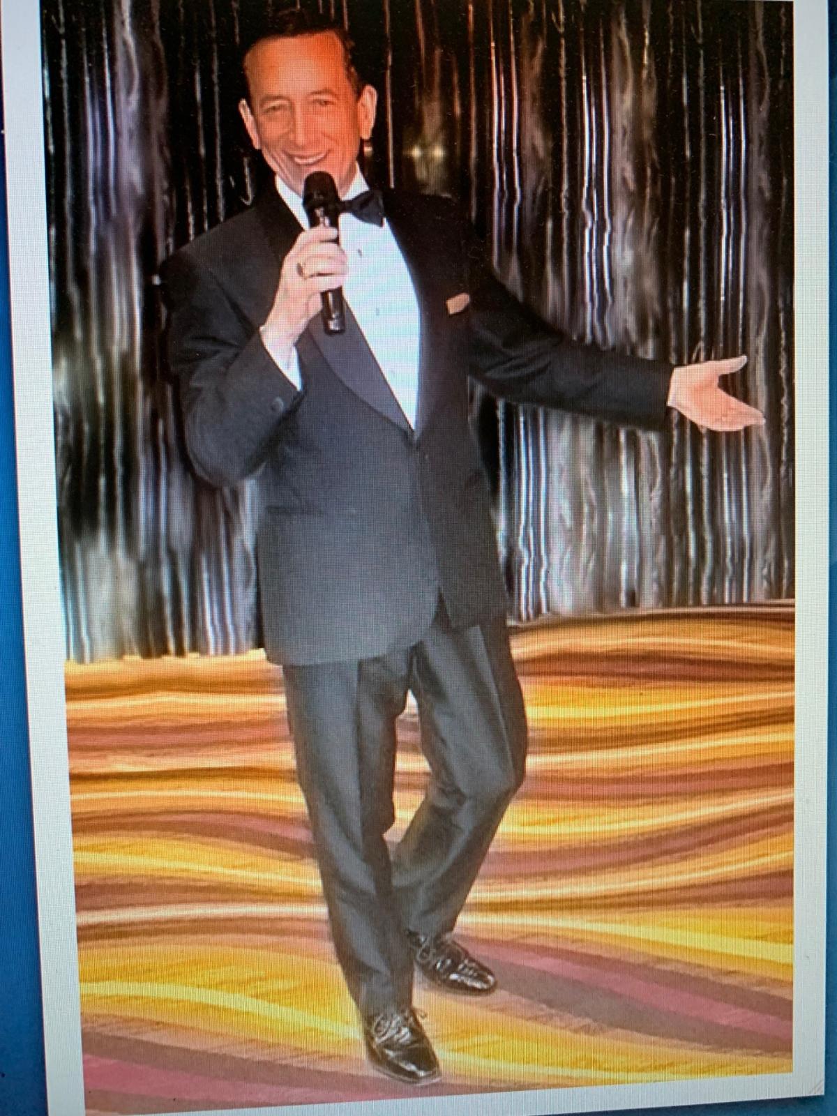 Nick Fiasco performing